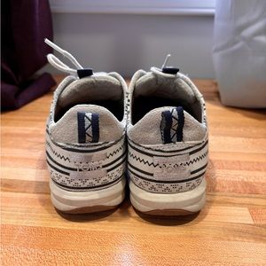 Tom’s Fashion Sneakers